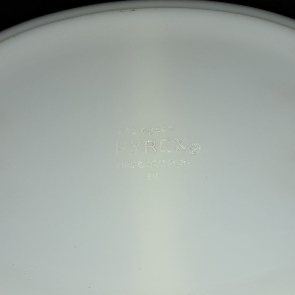 Vintage PYREX Atomic Starburt Casserole Dish with Warmer - Picture 8 of 10